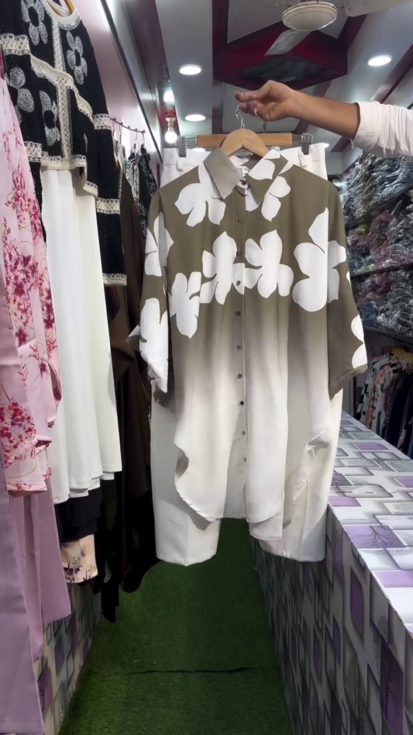 Women Ombre Floral Print Button-Down Shirt